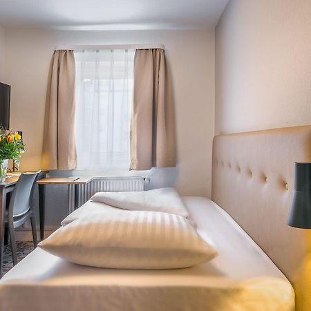 Signature Hotel Astoria Hamburg Ngoại thất bức ảnh