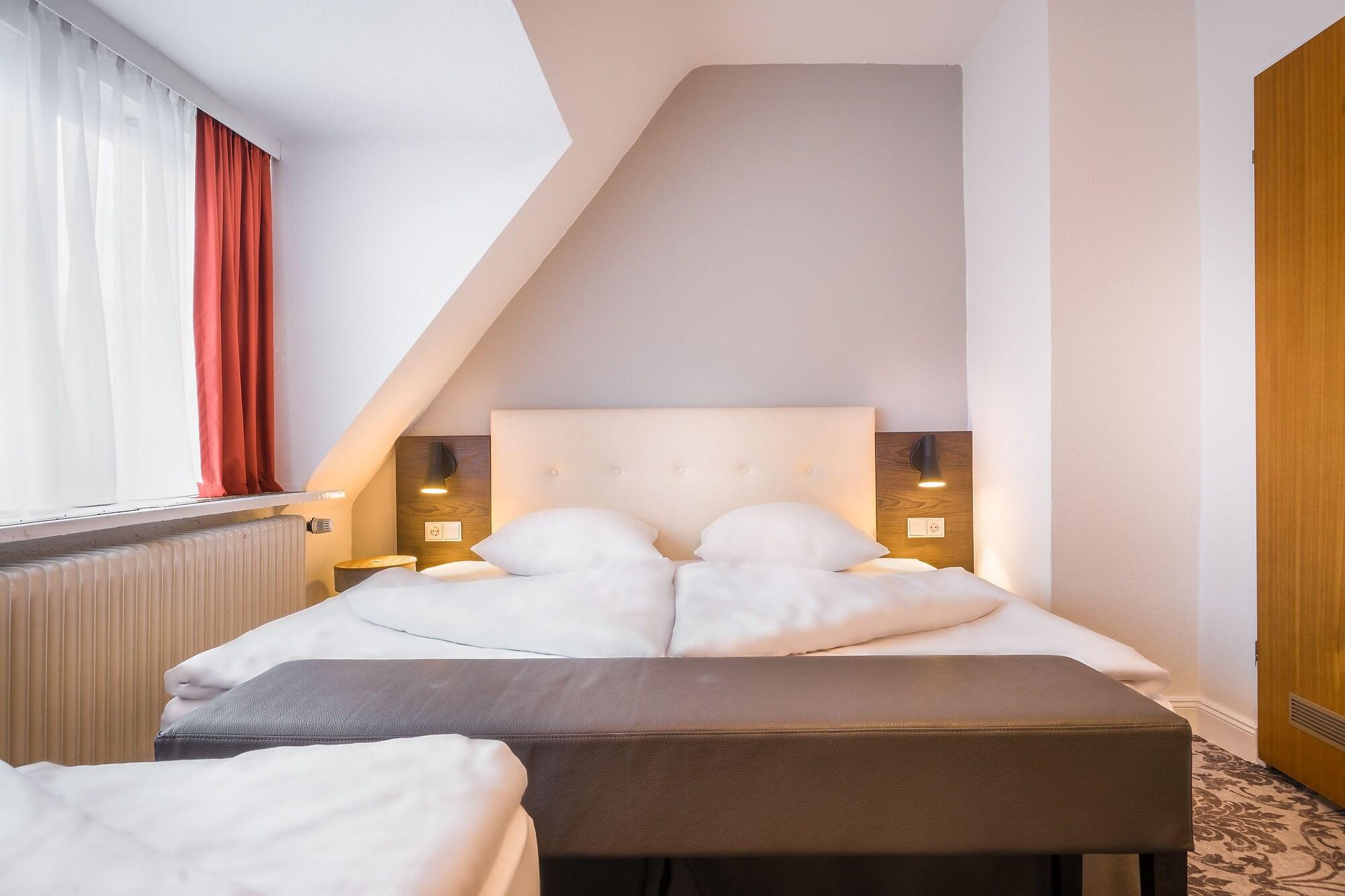 Signature Hotel Astoria Hamburg Ngoại thất bức ảnh