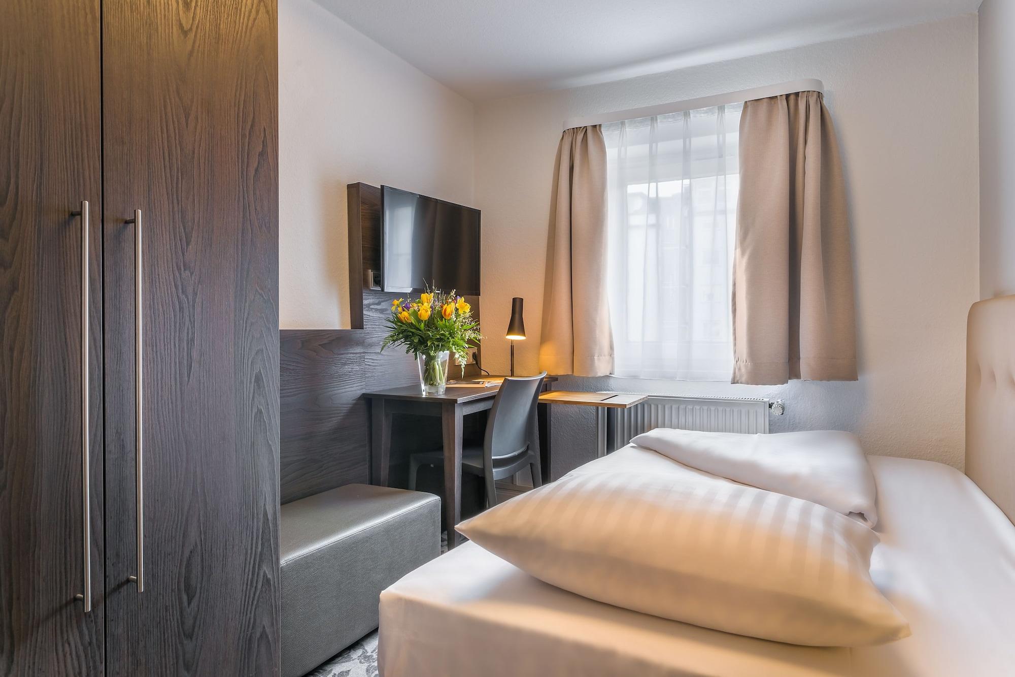 Signature Hotel Astoria Hamburg Ngoại thất bức ảnh