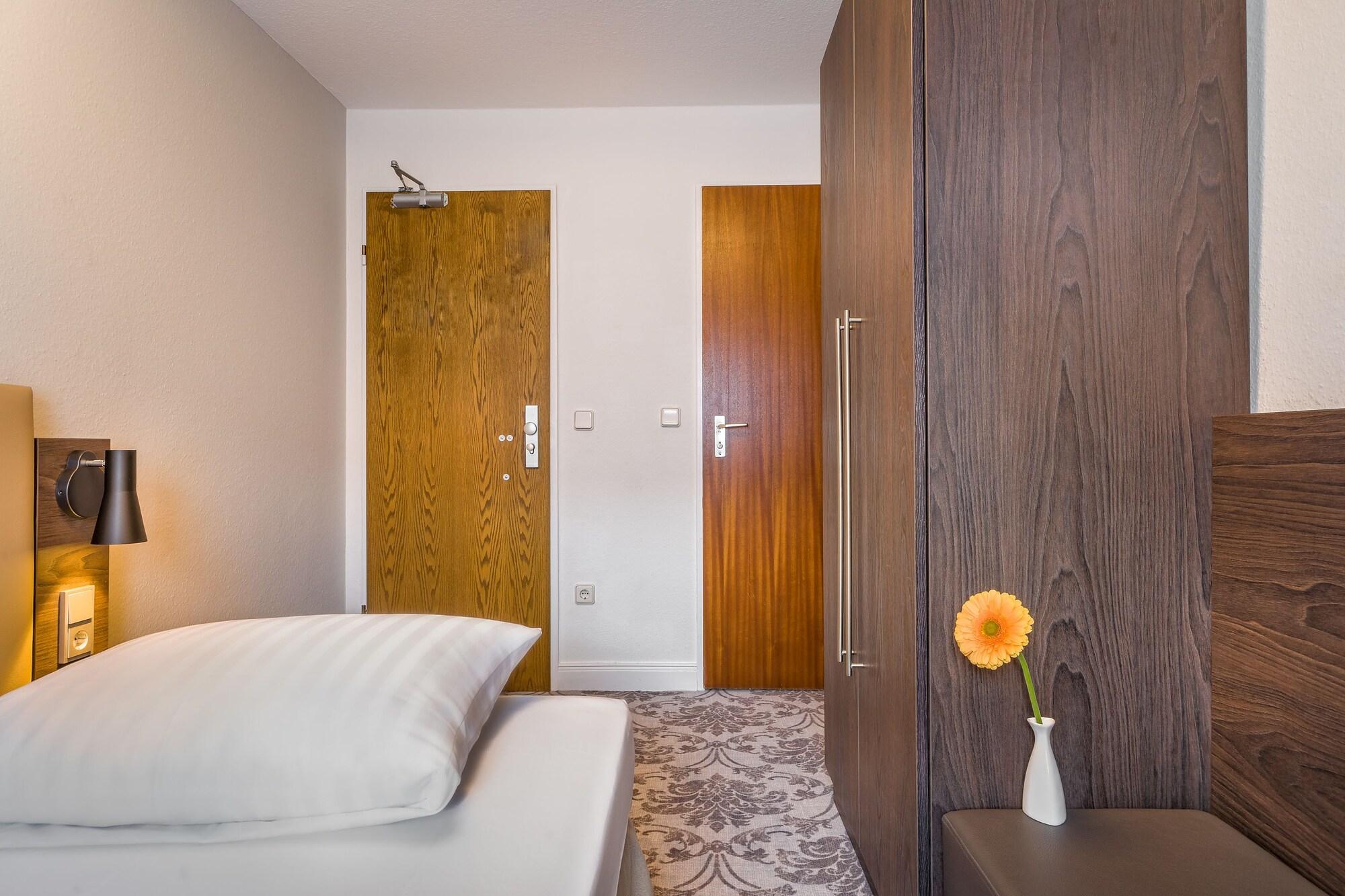 Signature Hotel Astoria Hamburg Ngoại thất bức ảnh