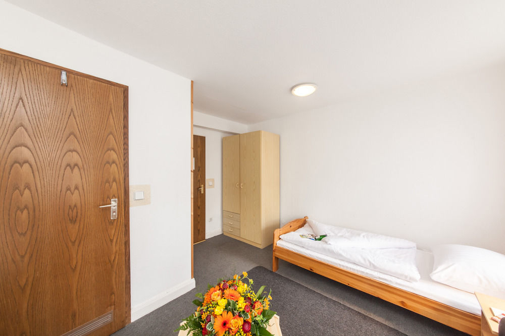 Signature Hotel Astoria Hamburg Ngoại thất bức ảnh