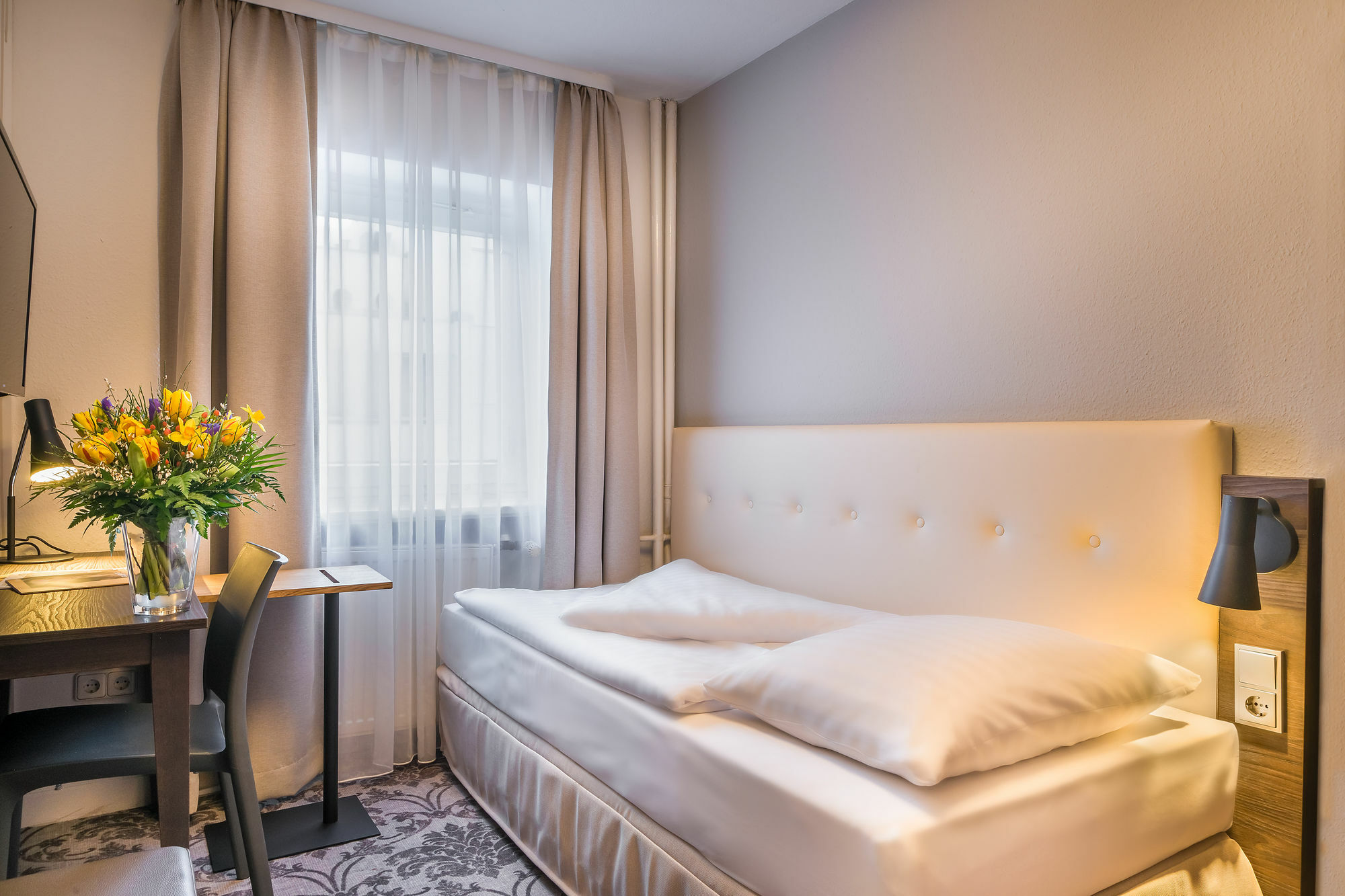 Signature Hotel Astoria Hamburg Ngoại thất bức ảnh