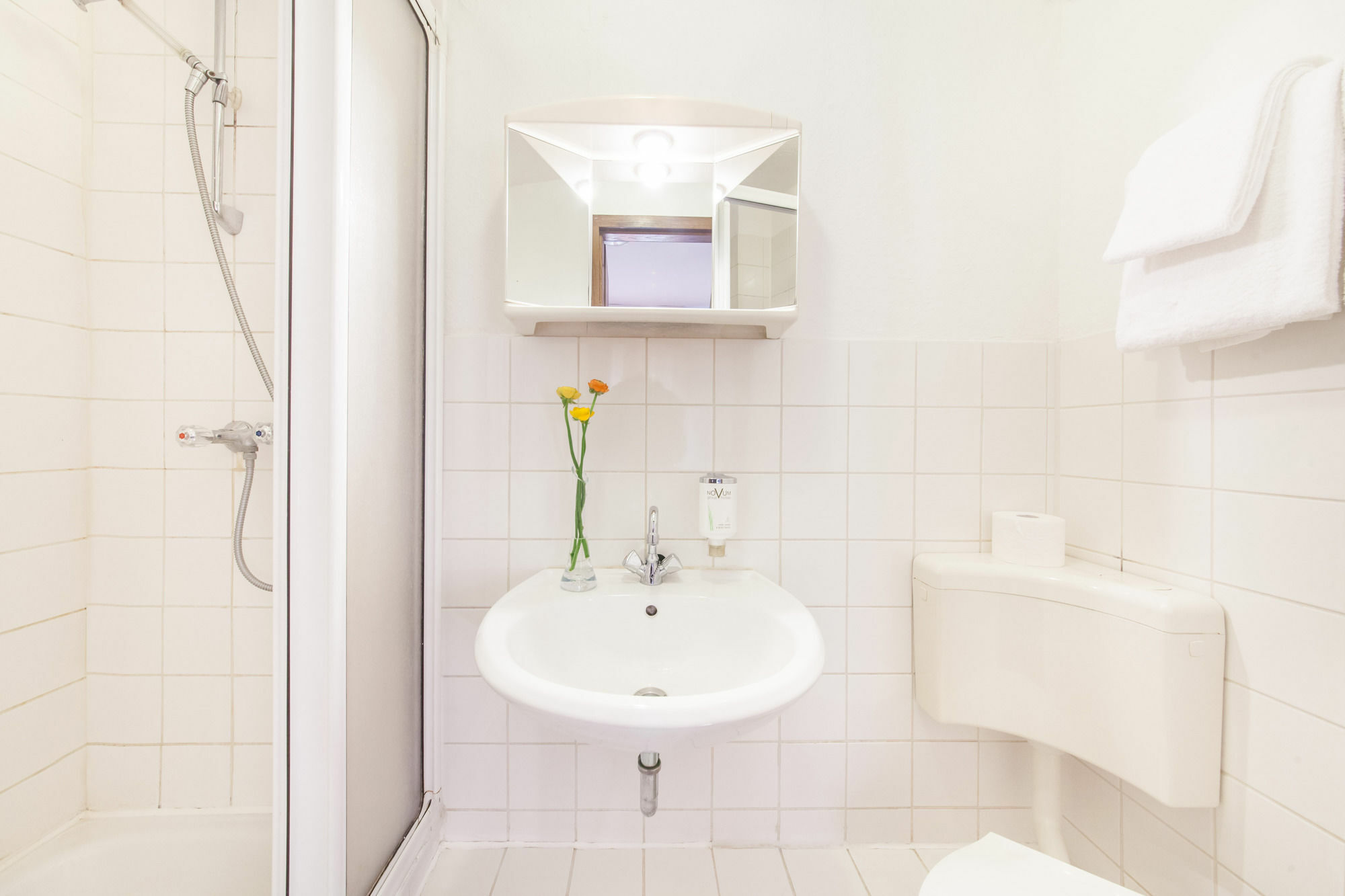 Signature Hotel Astoria Hamburg Ngoại thất bức ảnh